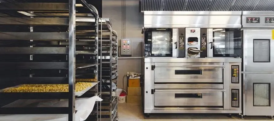 Why Deck Oven is a Staple Kitchen Equipment